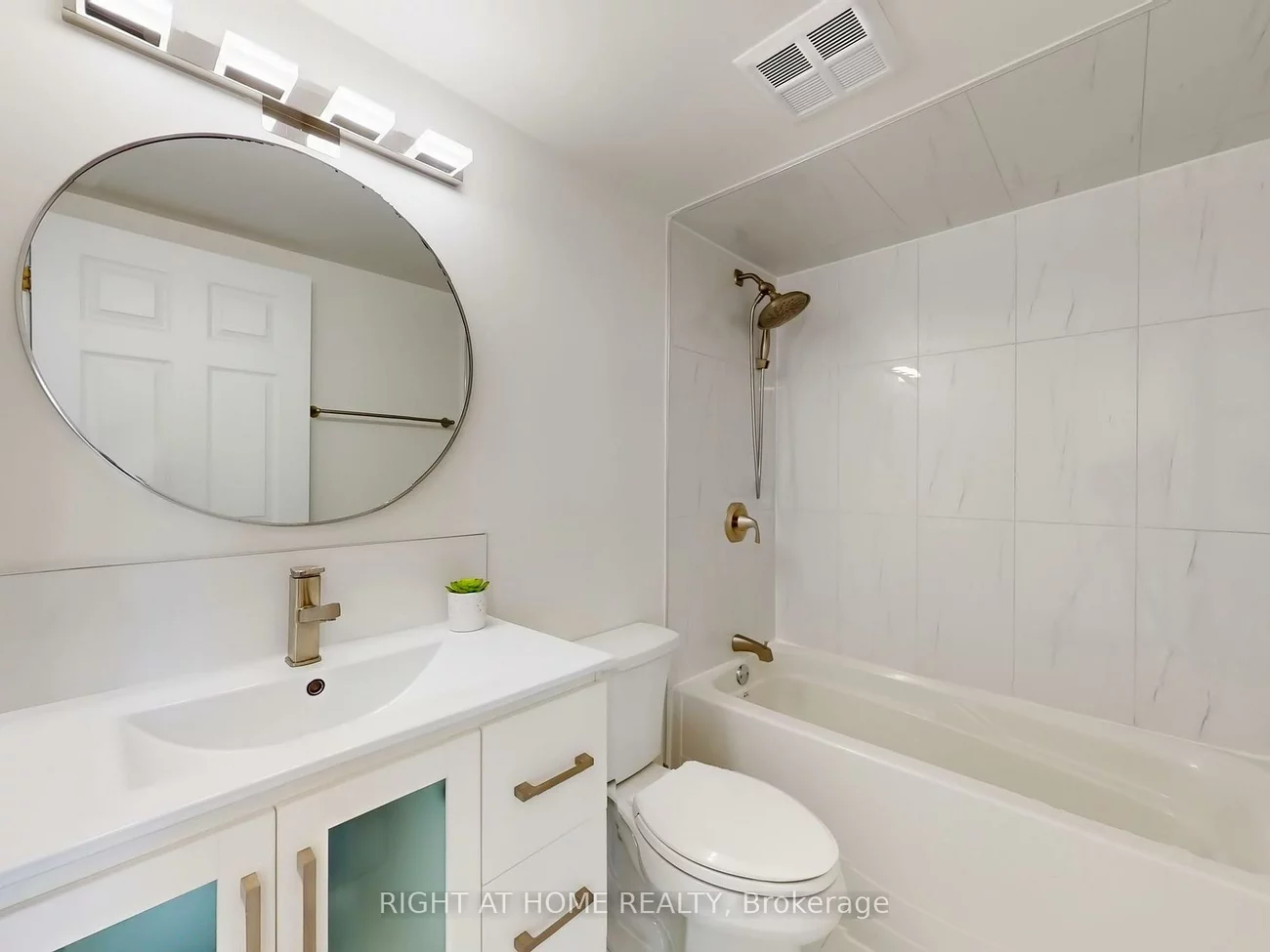 23, Lorraine, Willowdale West, Toronto