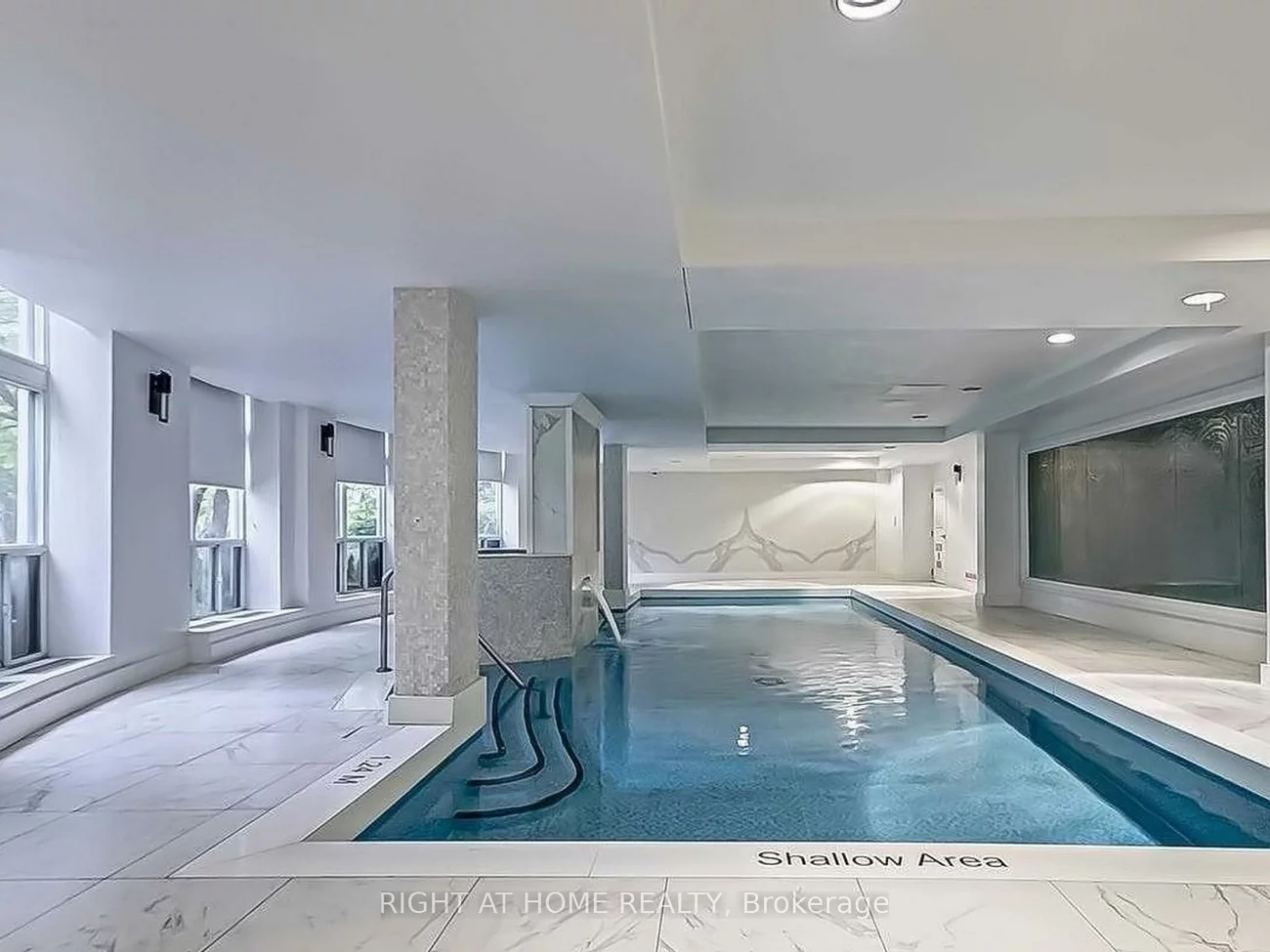 23, Lorraine, Willowdale West, Toronto