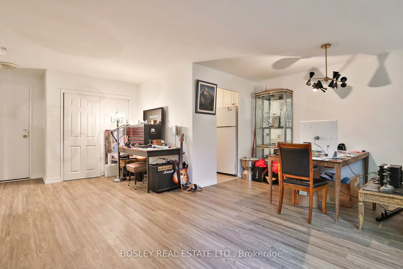 160, The Donway, Banbury-Don Mills, Toronto