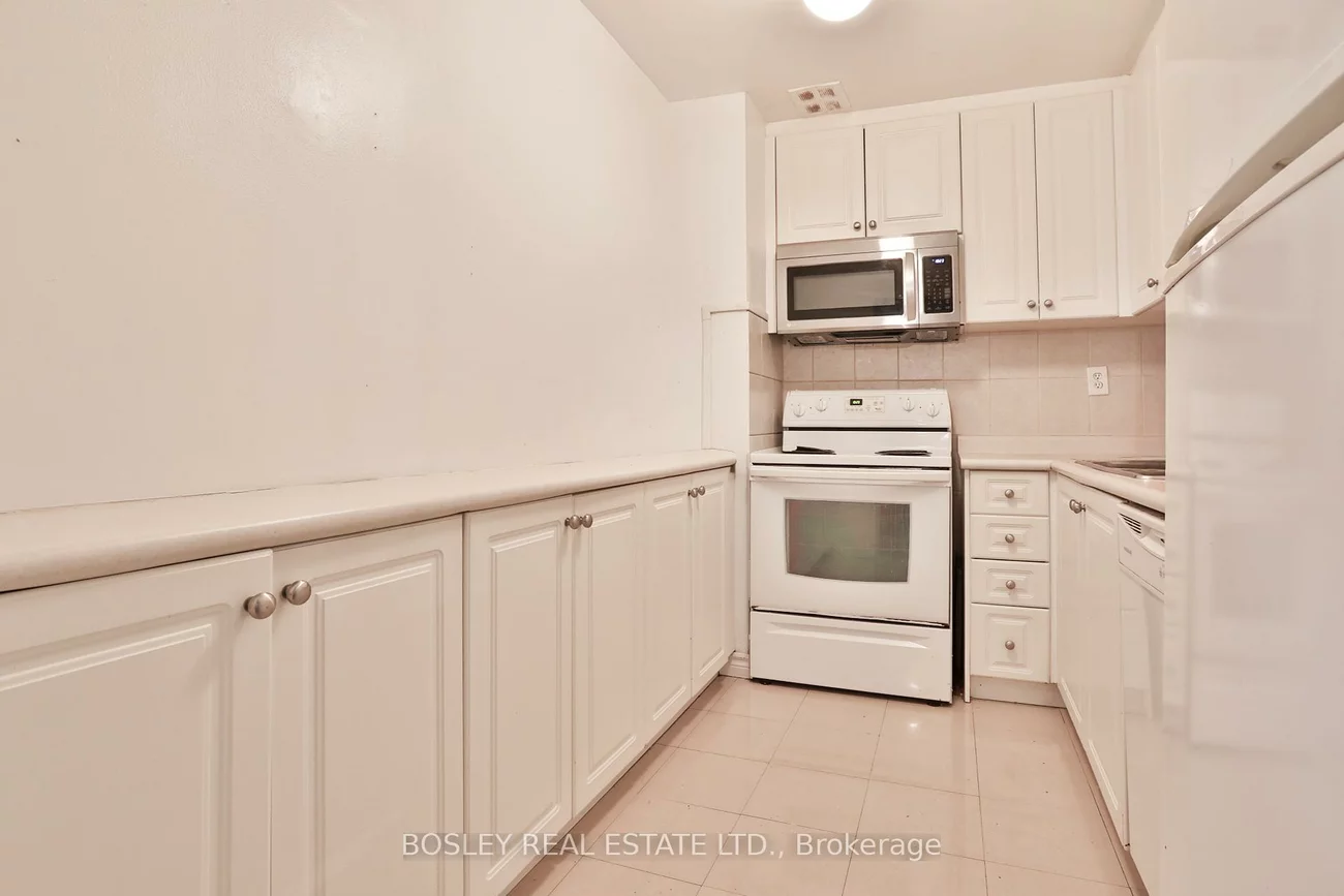 160, The Donway, Banbury-Don Mills, Toronto