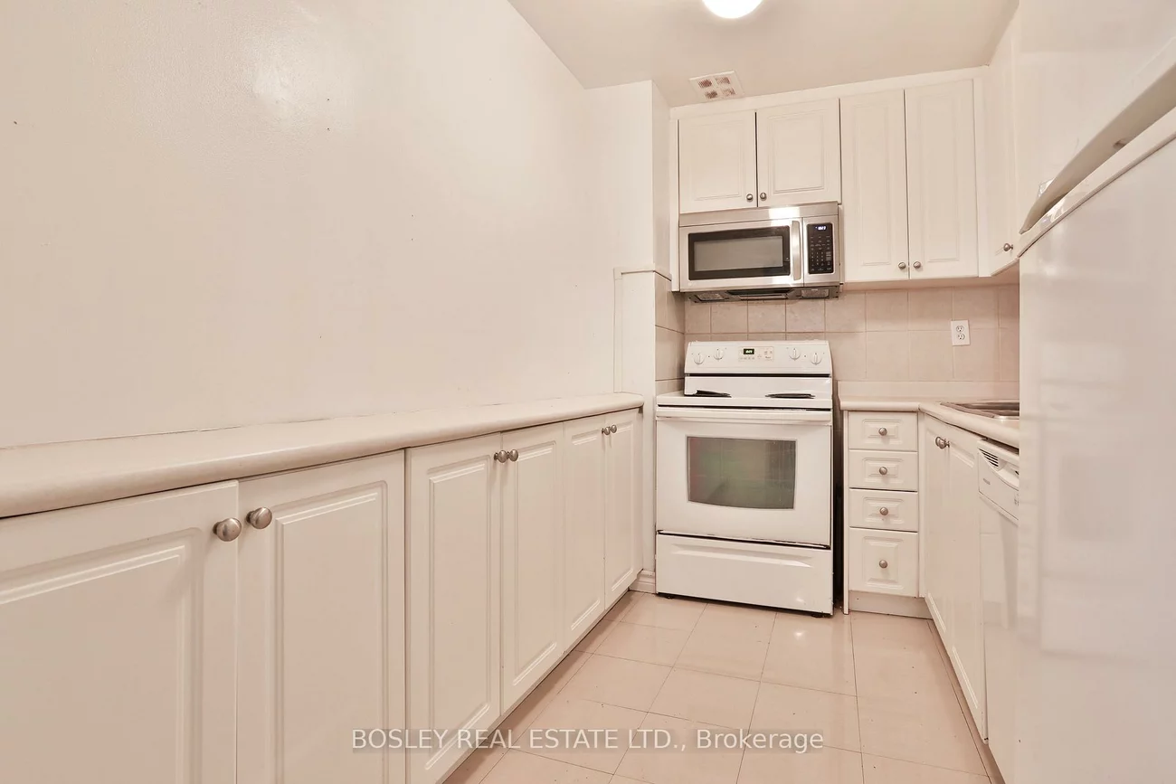 160, The Donway, Banbury-Don Mills, Toronto