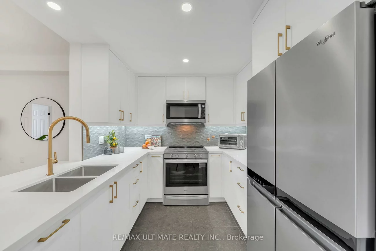 1750, Bayview, Mount Pleasant East, Toronto