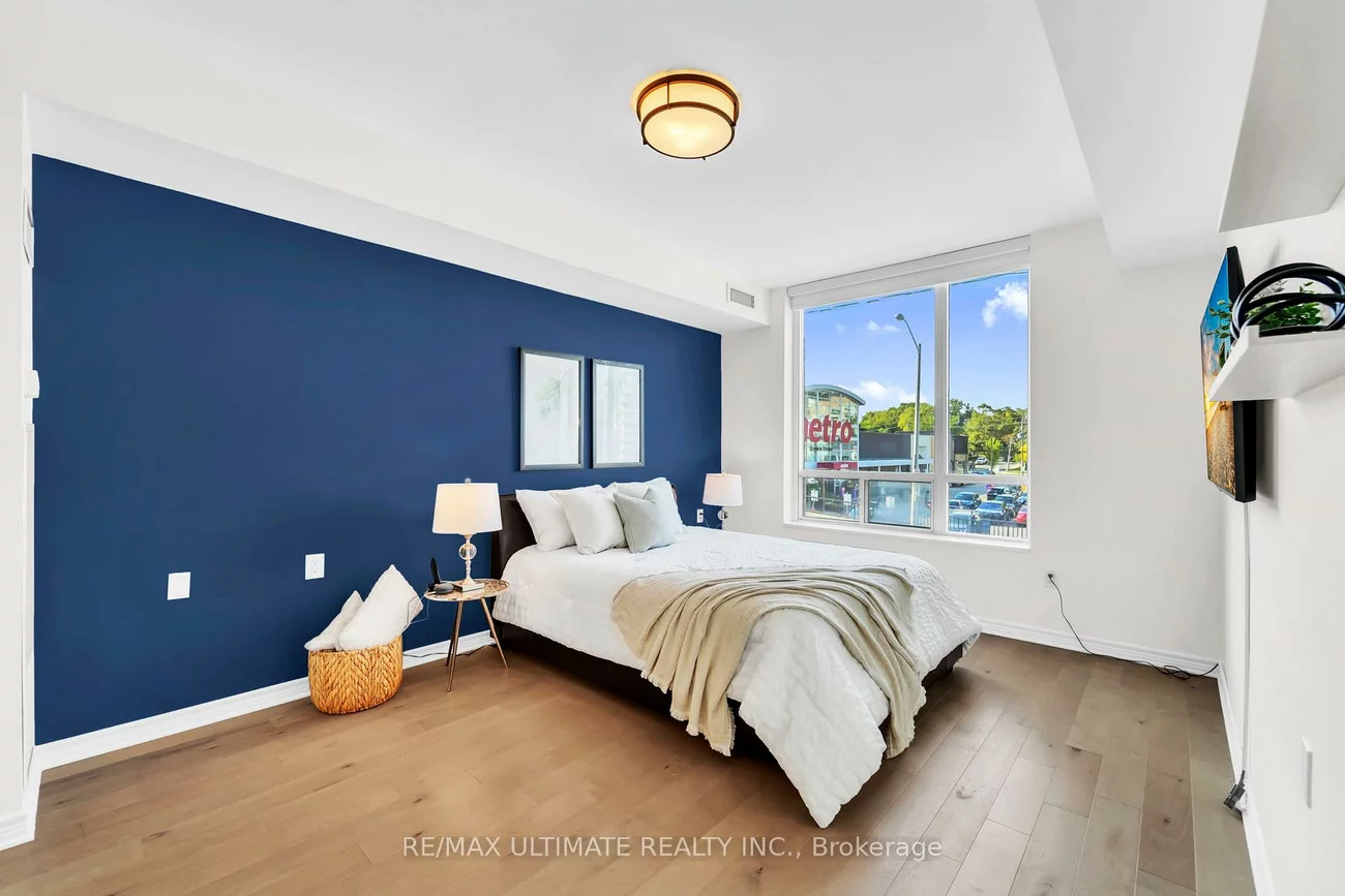 1750, Bayview, Mount Pleasant East, Toronto