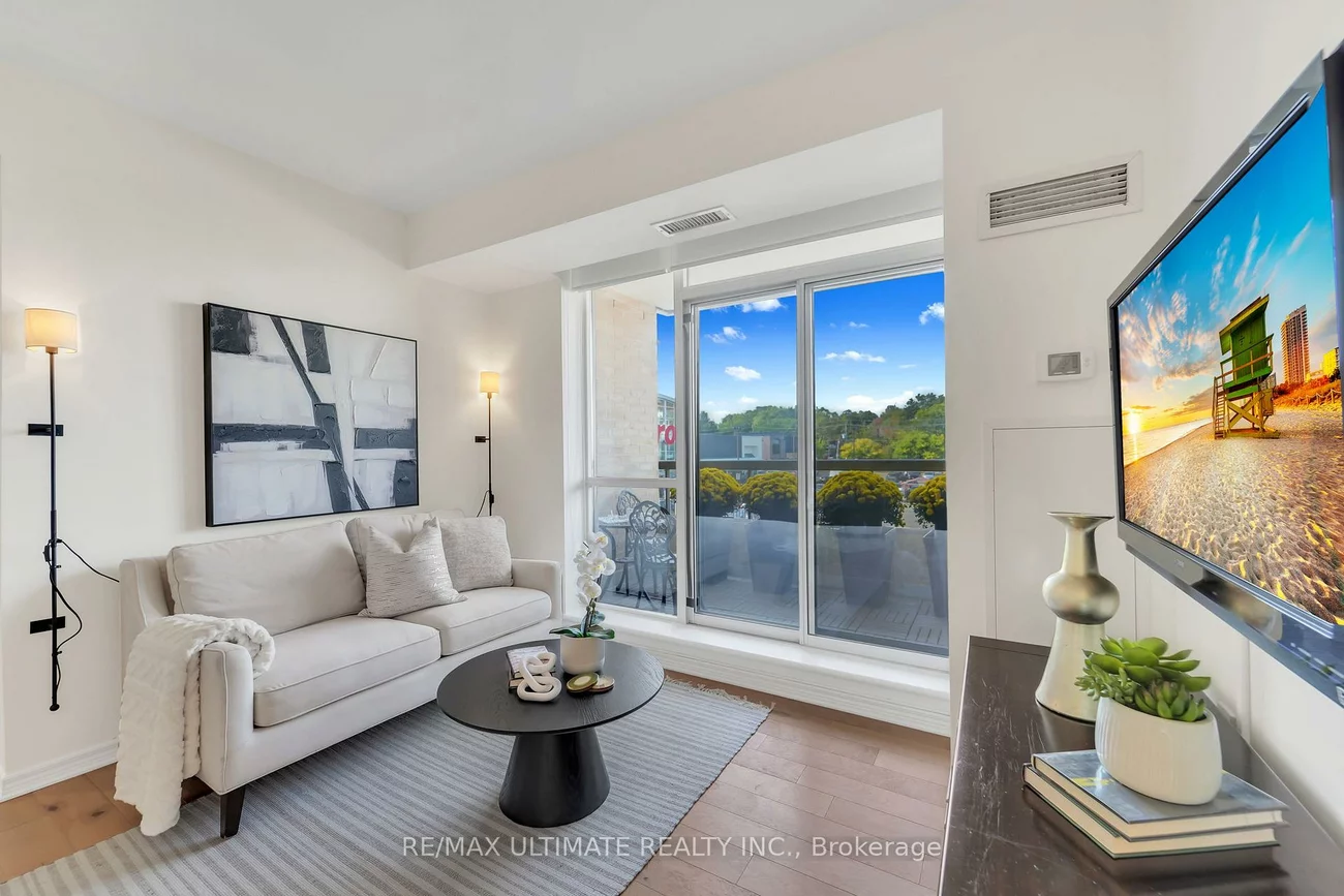1750, Bayview, Mount Pleasant East, Toronto