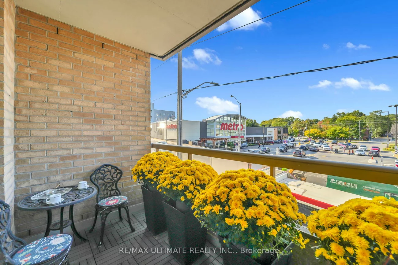 1750, Bayview, Mount Pleasant East, Toronto