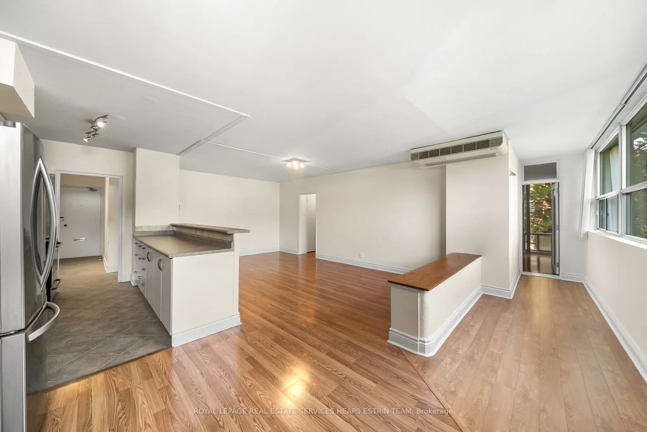 60, Montclair, Forest Hill South, Toronto
