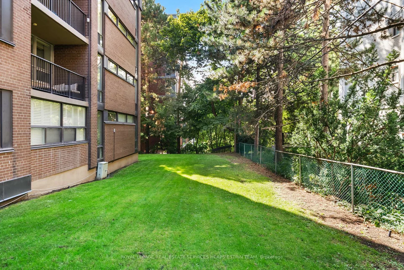 60, Montclair, Forest Hill South, Toronto