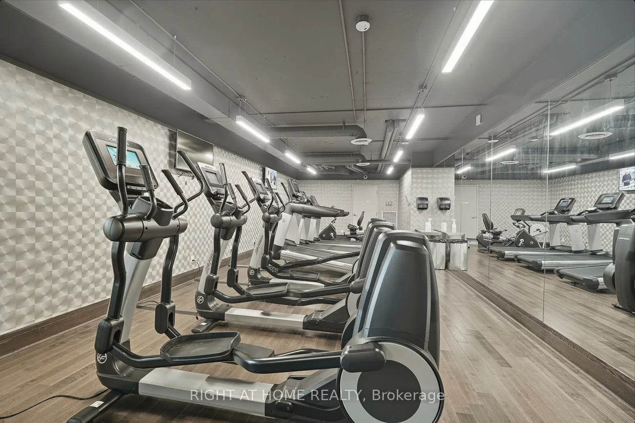 19, Grand Trunk, Waterfront Communities C1, Toronto