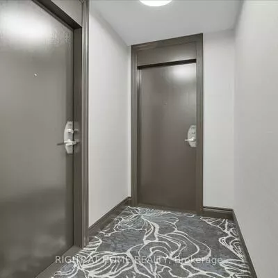 19, Grand Trunk, Waterfront Communities C1, Toronto