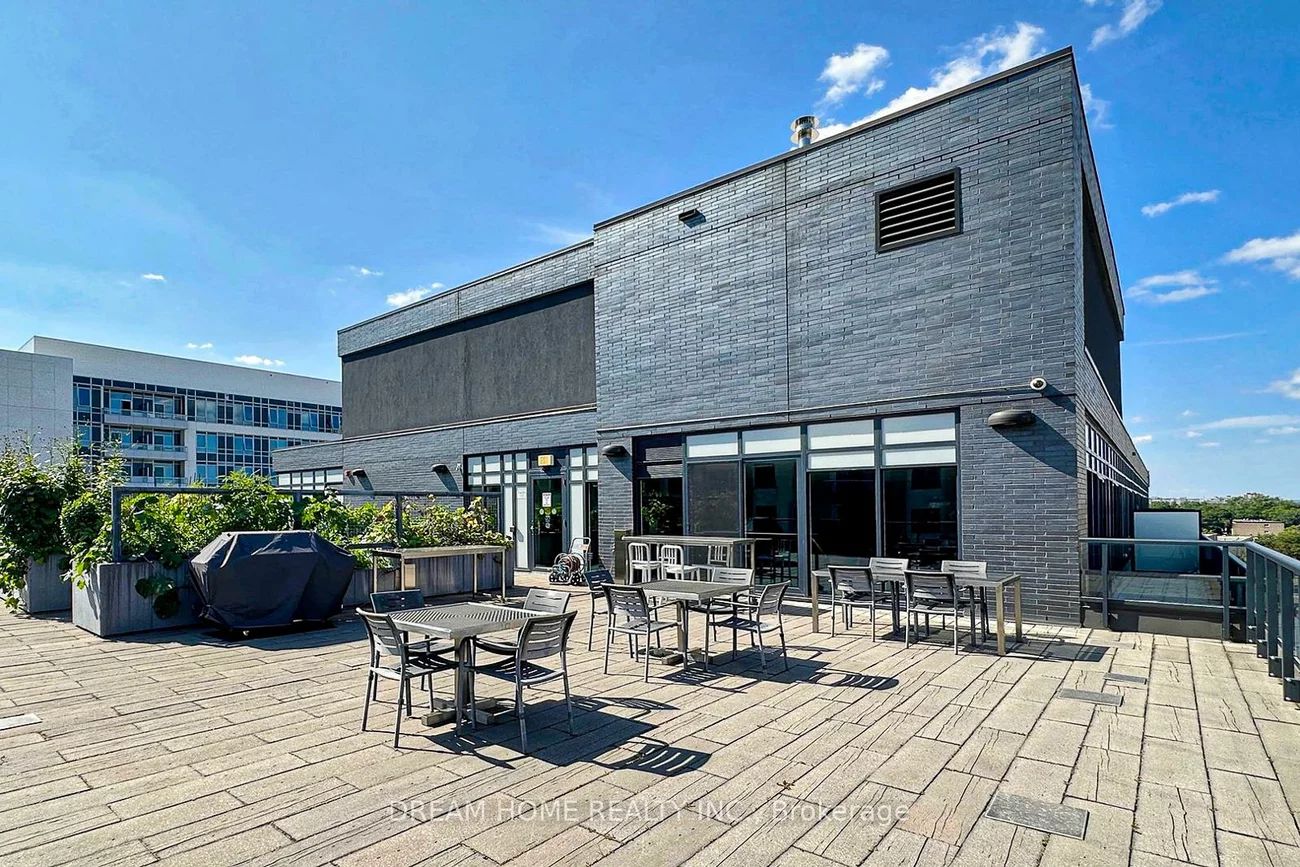 18, Rean, Bayview Village, Toronto