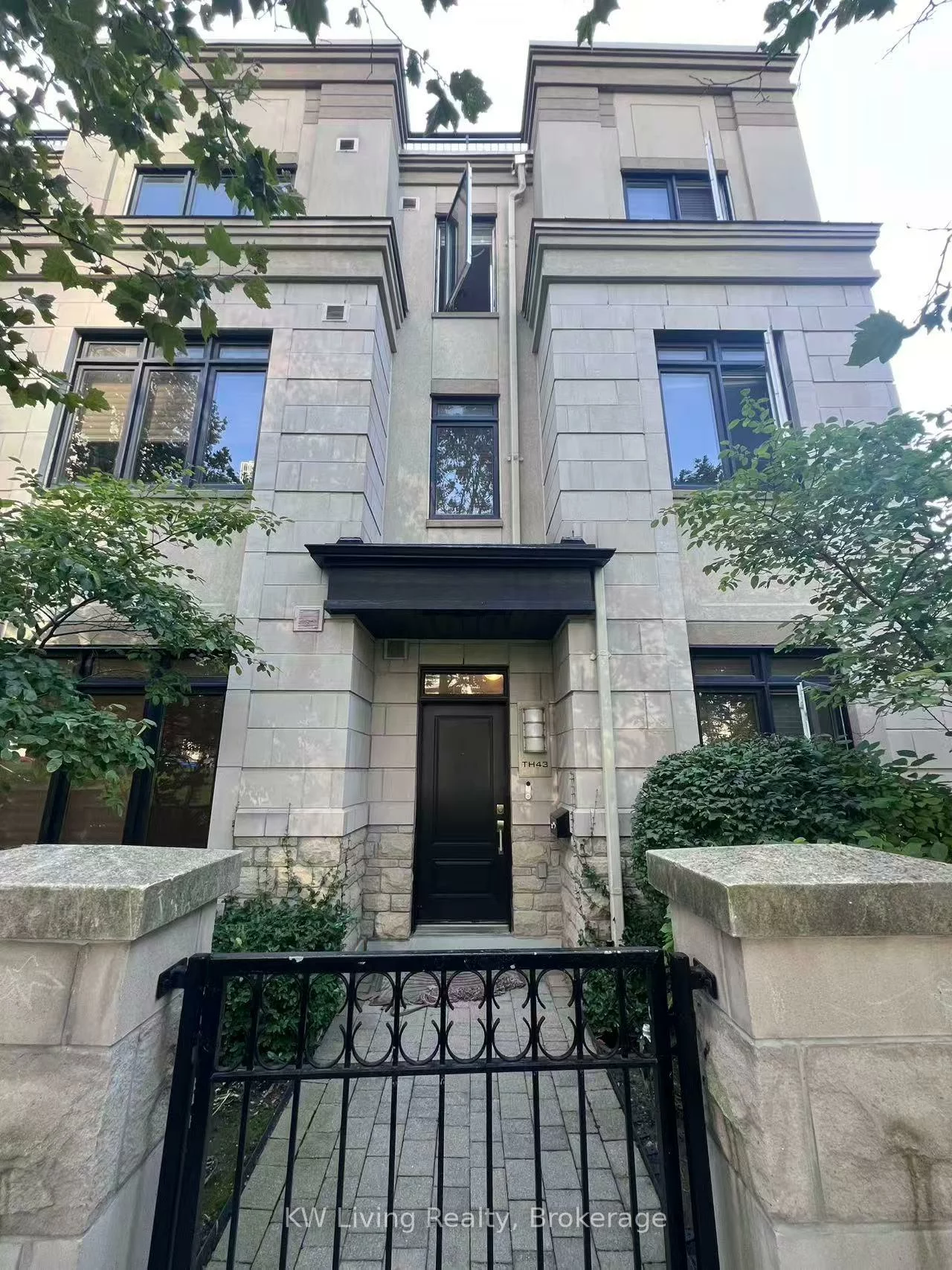 115, Harrison Garden, Willowdale East, Toronto