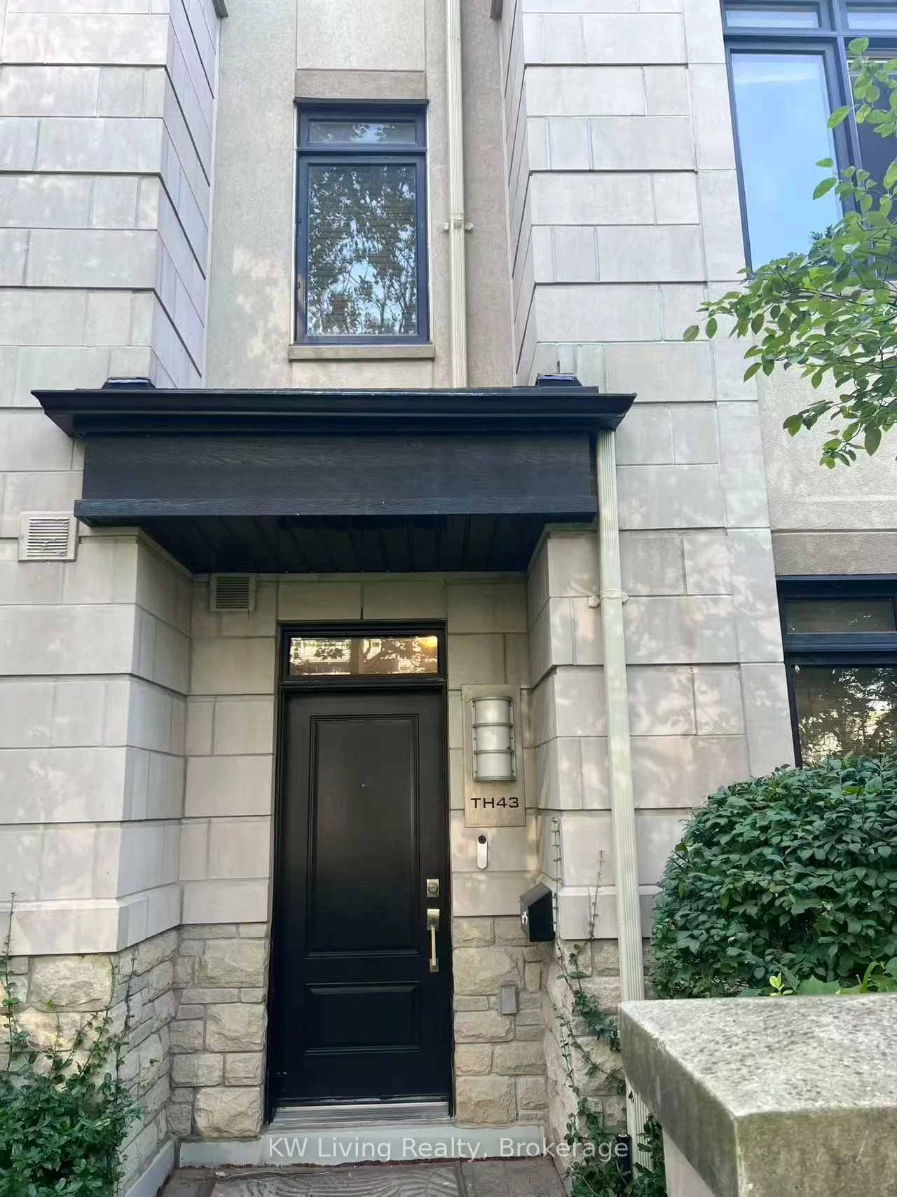 115, Harrison Garden, Willowdale East, Toronto