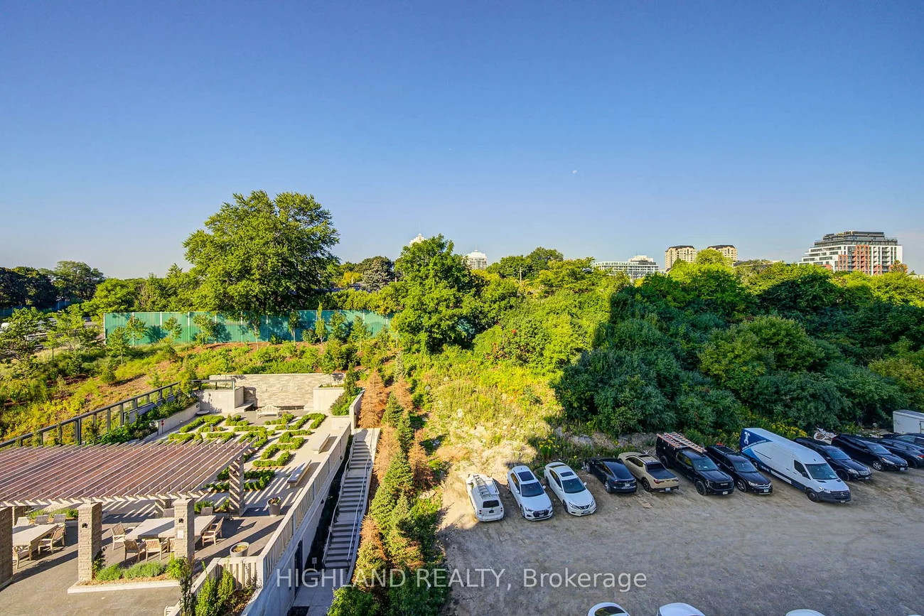 25, McMahon, Bayview Village, Toronto