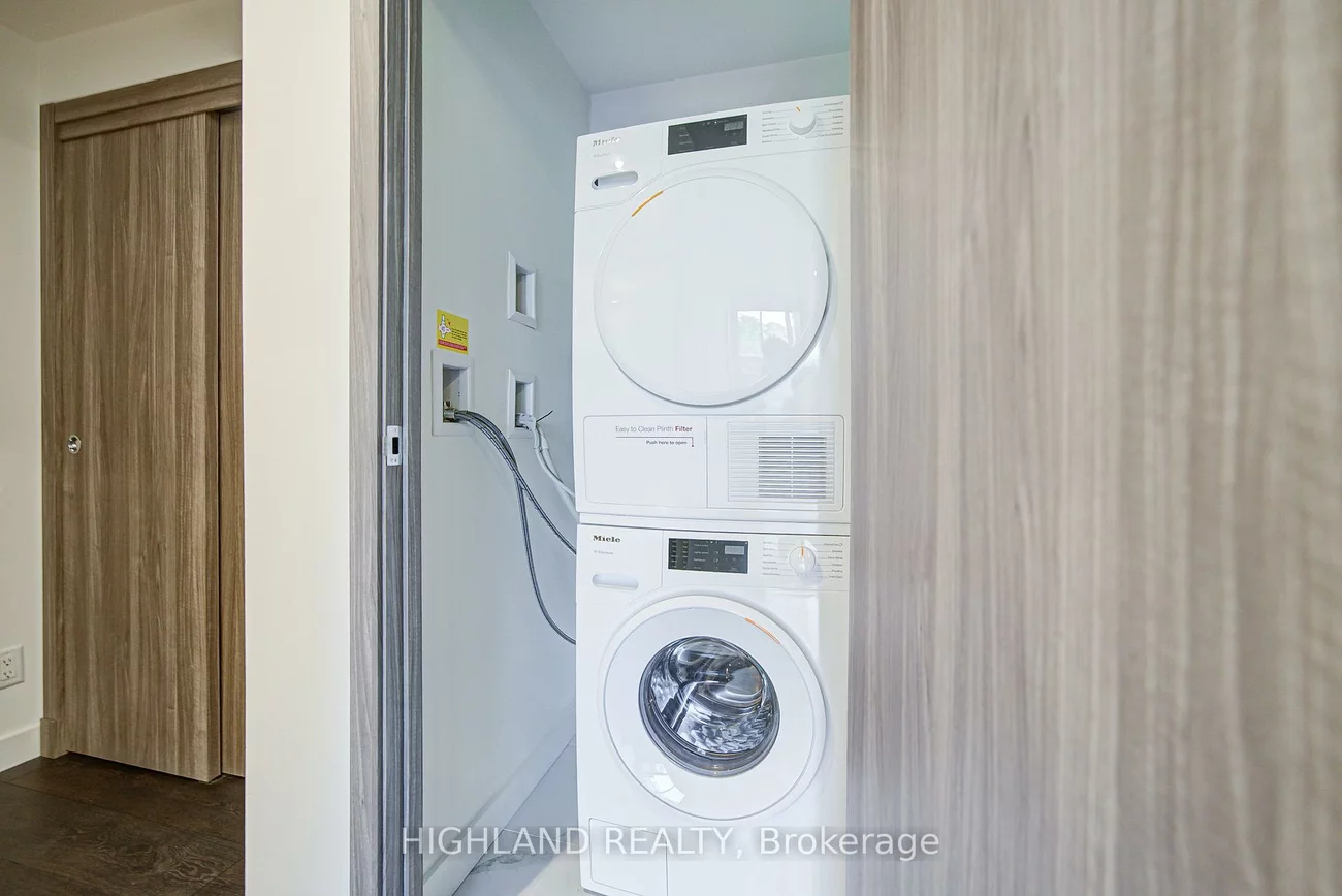 25, McMahon, Bayview Village, Toronto