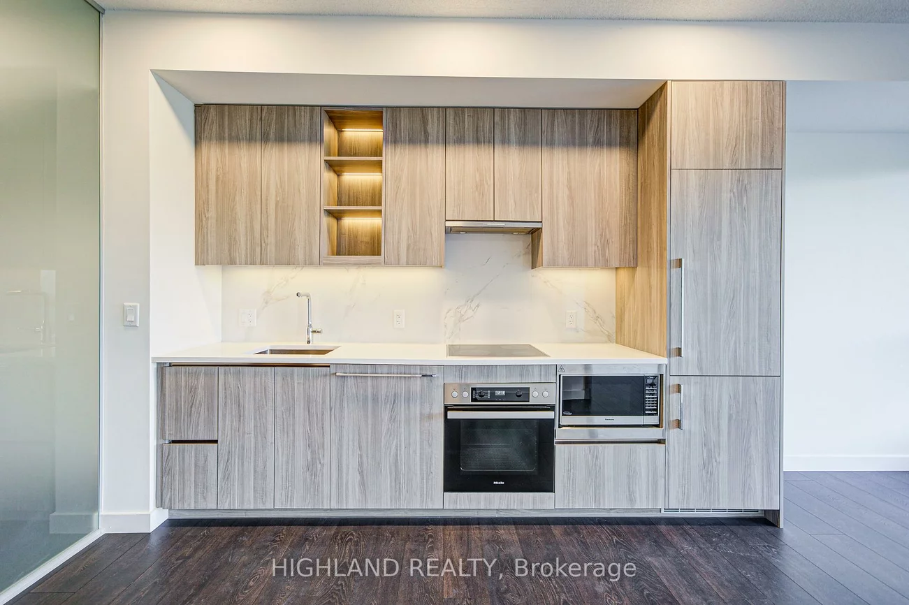 25, McMahon, Bayview Village, Toronto
