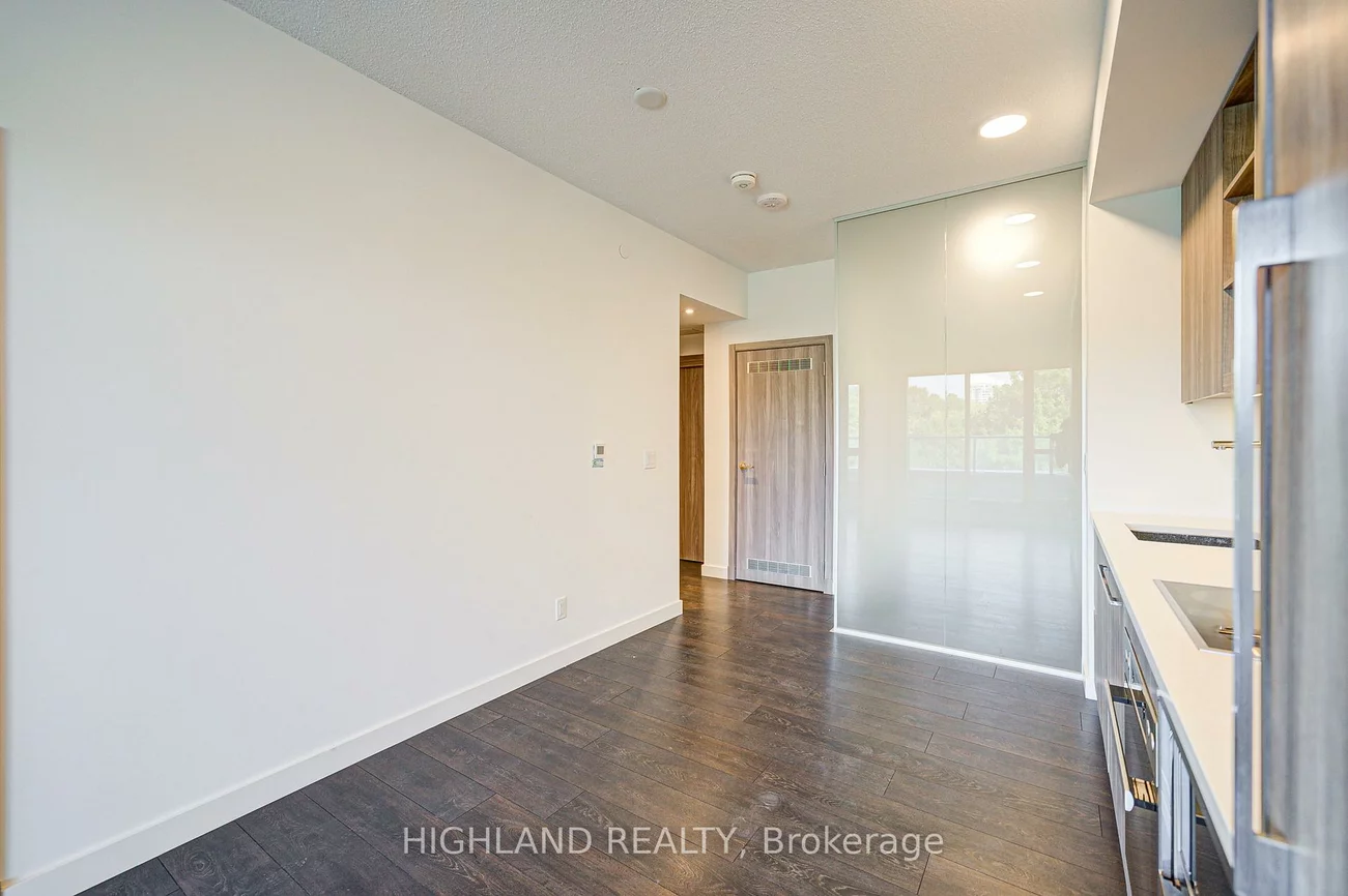 25, McMahon, Bayview Village, Toronto