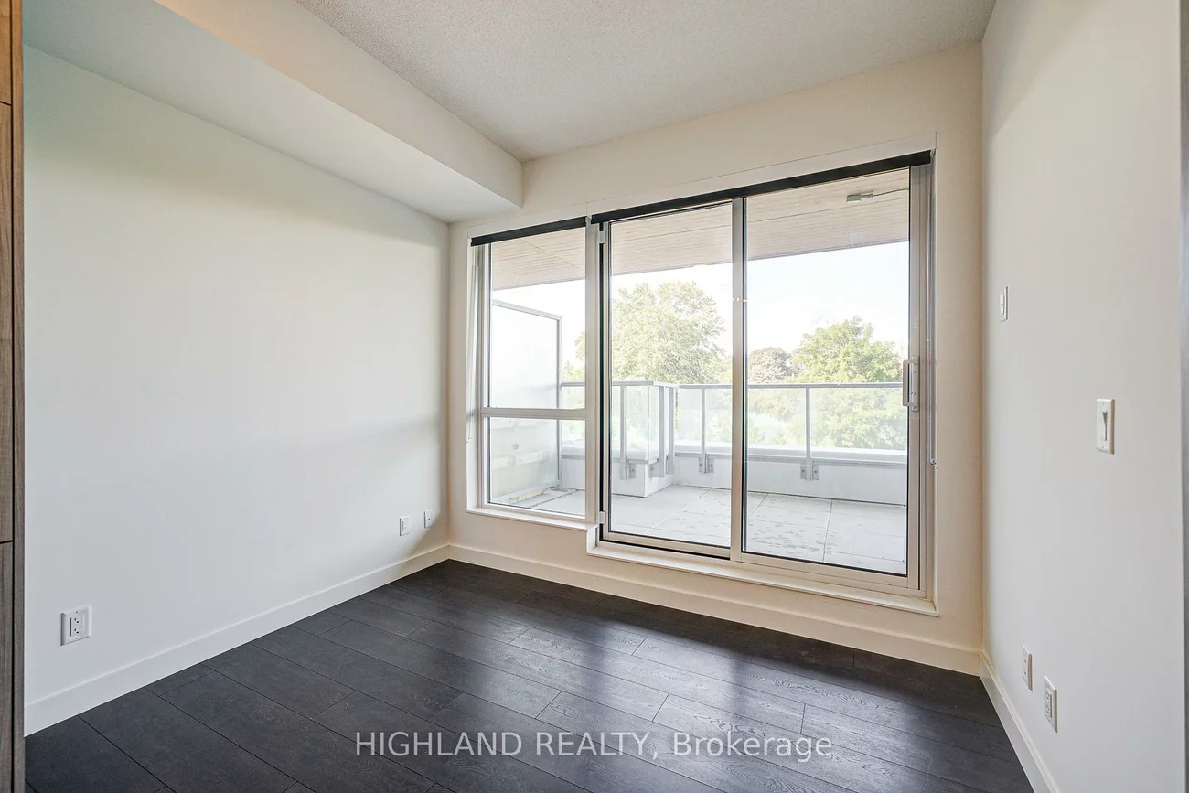 25, McMahon, Bayview Village, Toronto