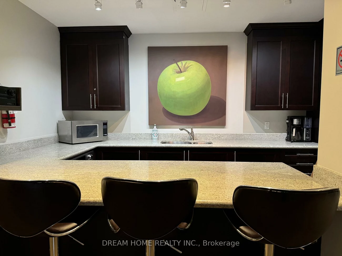 934, Mount Pleasant, Mount Pleasant West, Toronto