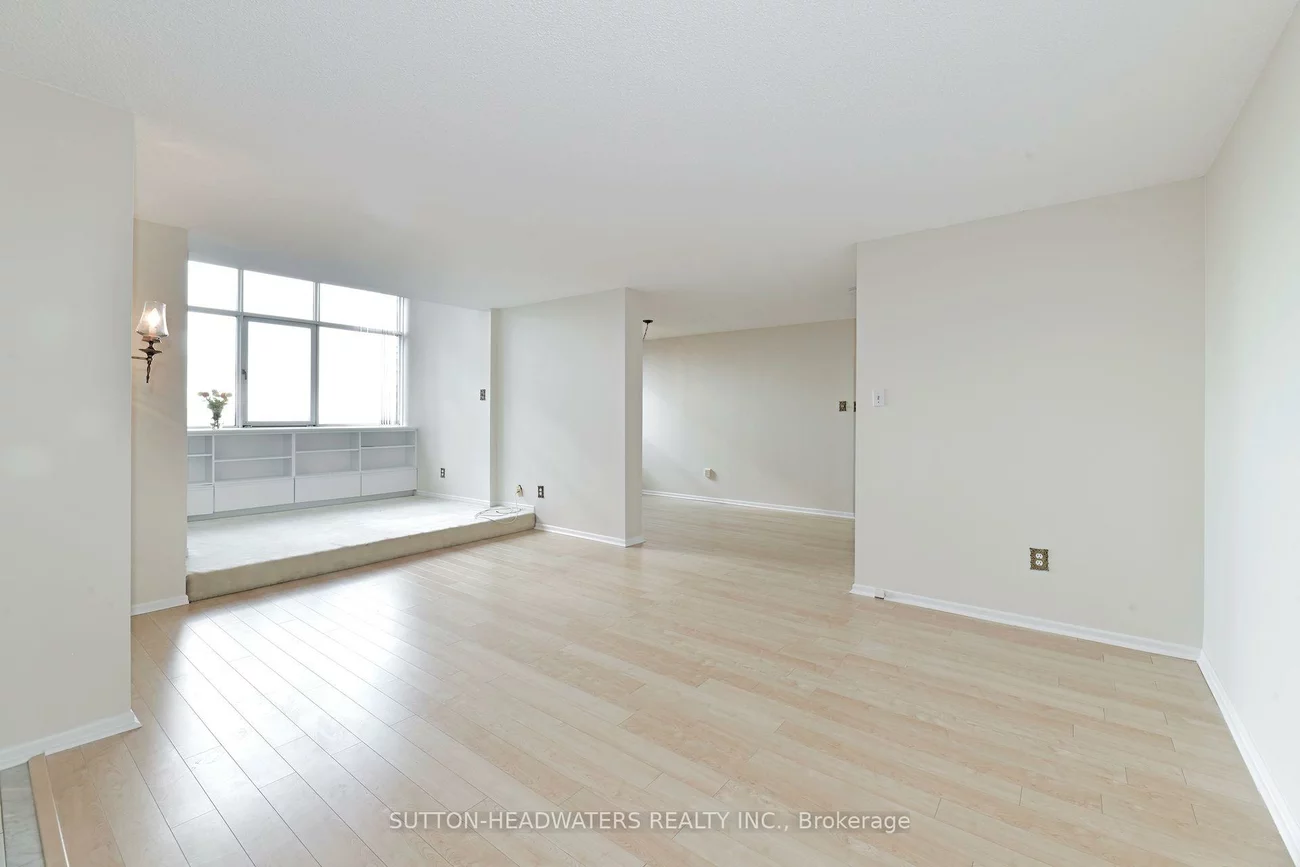 5, Old Sheppard, Pleasant View, Toronto