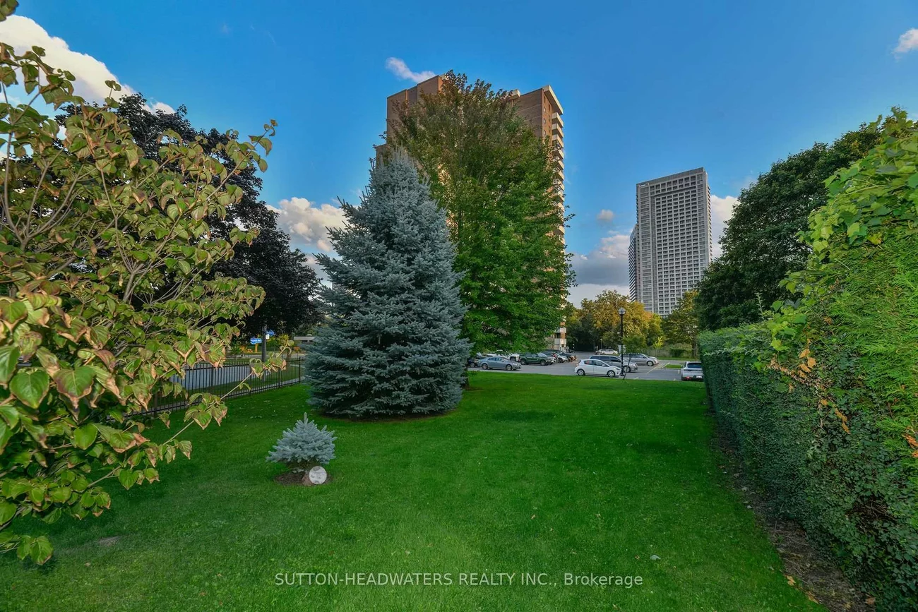5, Old Sheppard, Pleasant View, Toronto