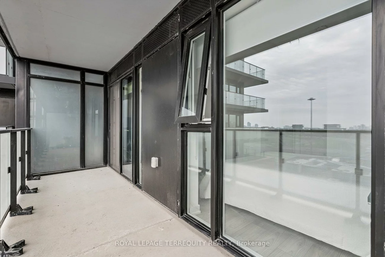 8, Tippett, Clanton Park, Toronto