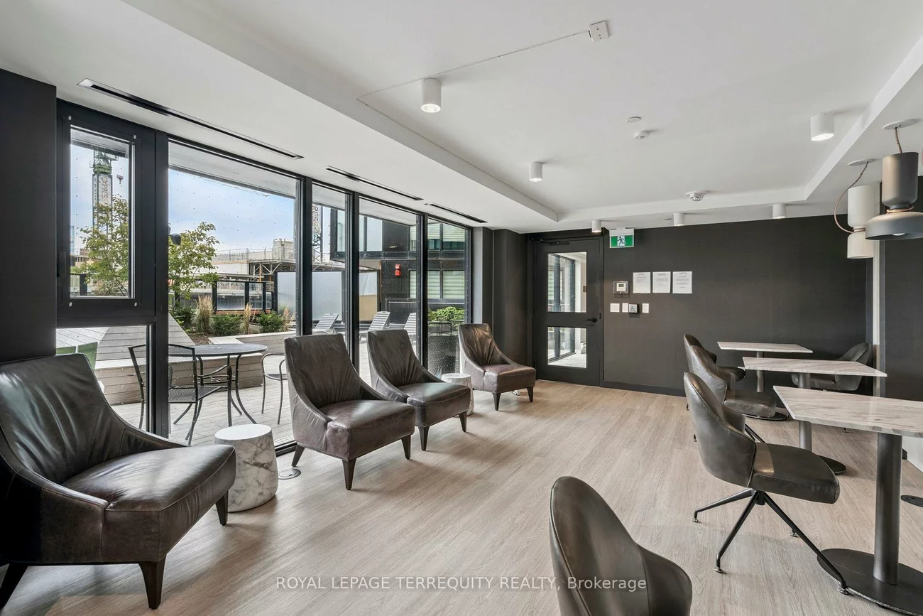 8, Tippett, Clanton Park, Toronto