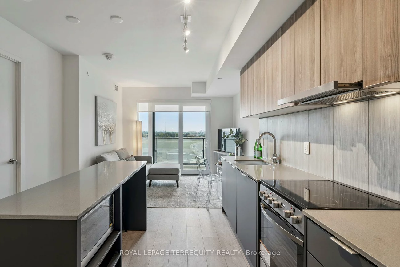 8, Tippett, Clanton Park, Toronto