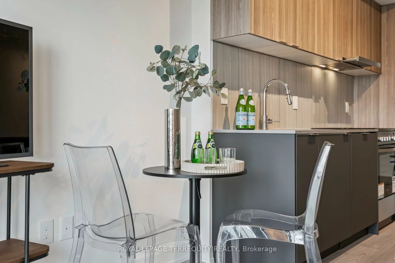 8, Tippett, Clanton Park, Toronto