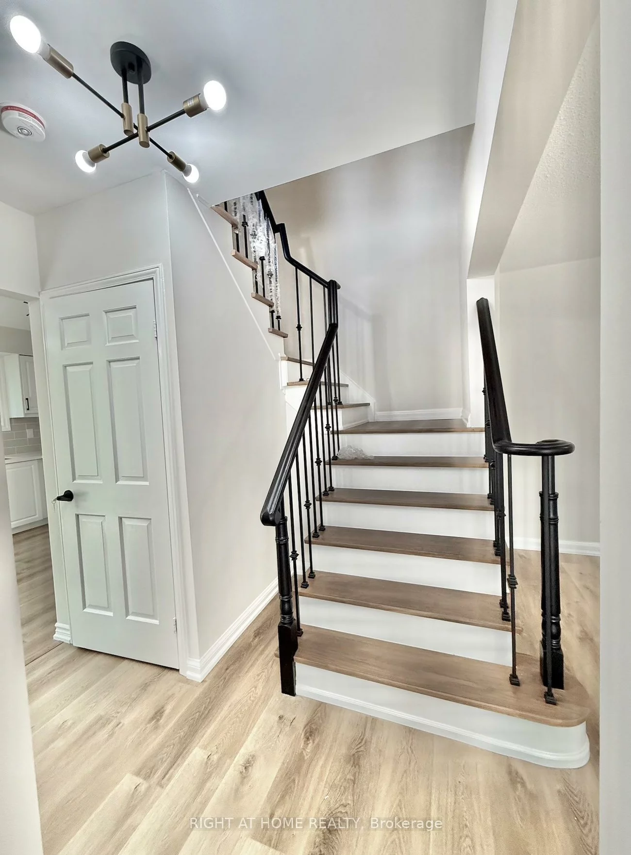 2, Wooded Carse, Westminster-Branson, Toronto