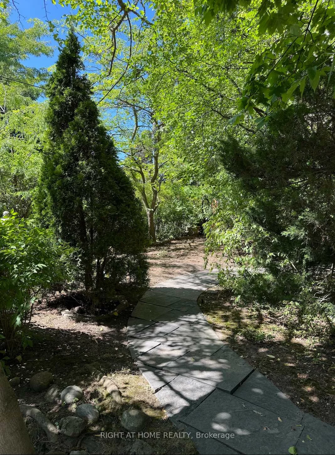 2, Wooded Carse, Westminster-Branson, Toronto