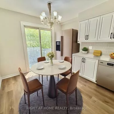 2, Wooded Carse, Westminster-Branson, Toronto