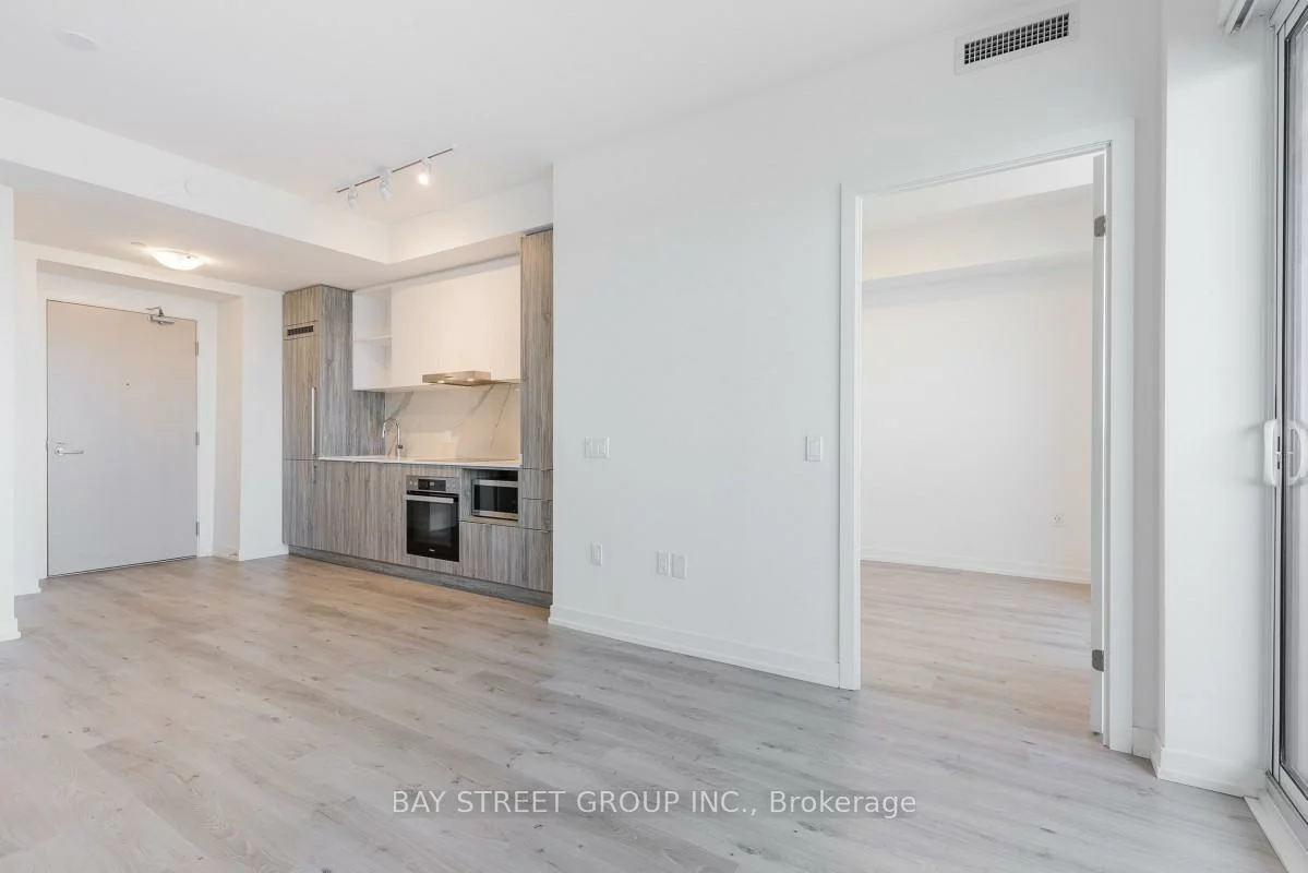 138, Downes, Waterfront Communities C8, Toronto