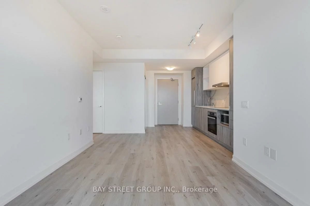 138, Downes, Waterfront Communities C8, Toronto