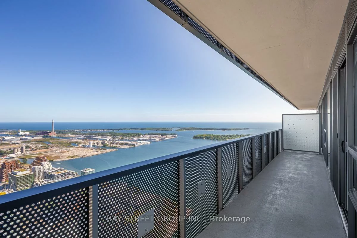 138, Downes, Waterfront Communities C8, Toronto
