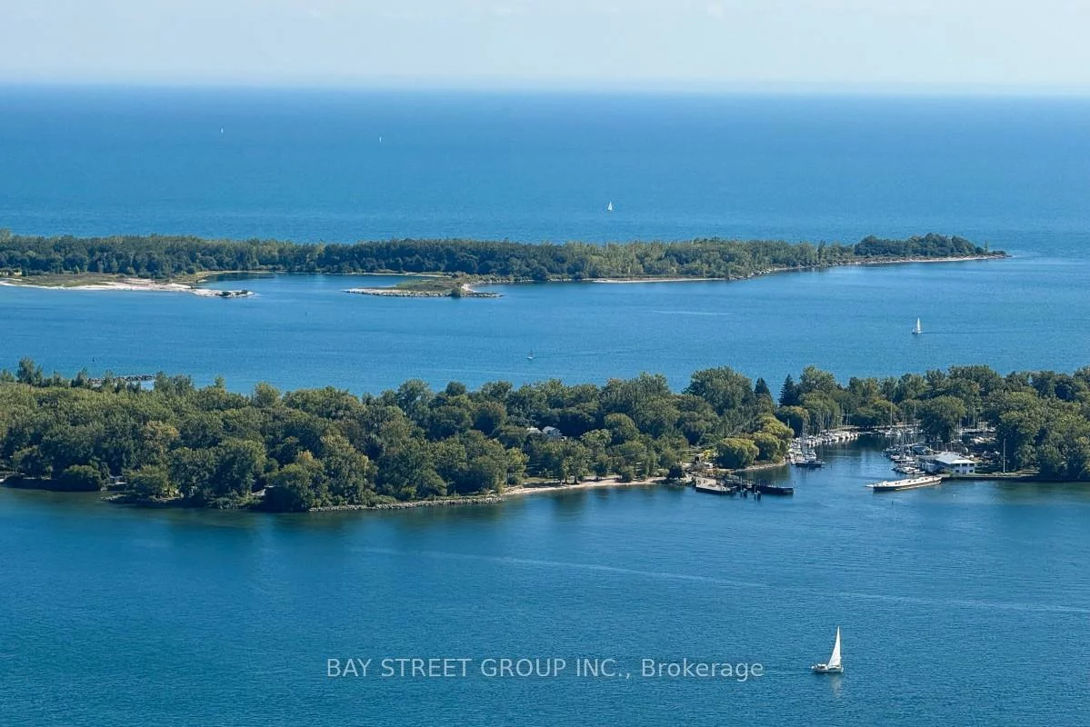 138, Downes, Waterfront Communities C8, Toronto