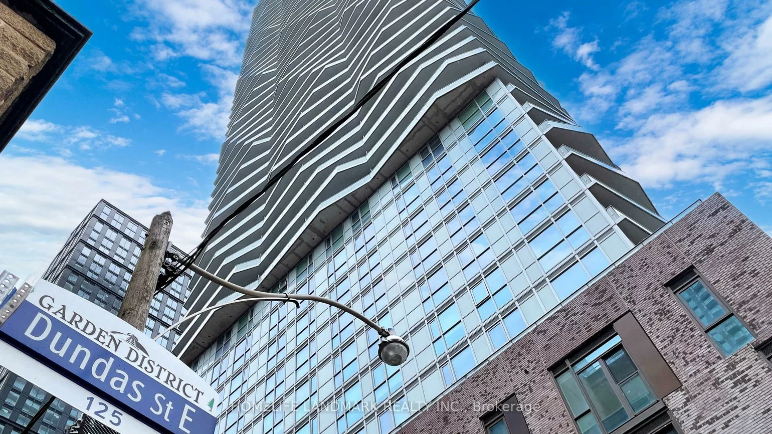 100, Dalhousie, Church-Yonge Corridor, Toronto