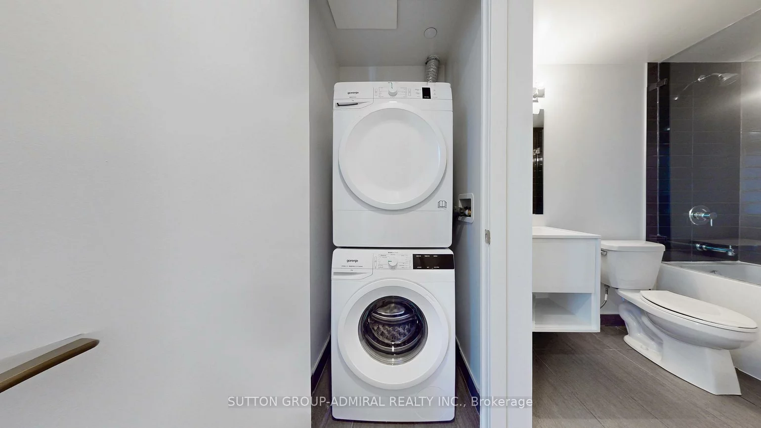 159, Wellesley, Cabbagetown-South St. James Town, Toronto