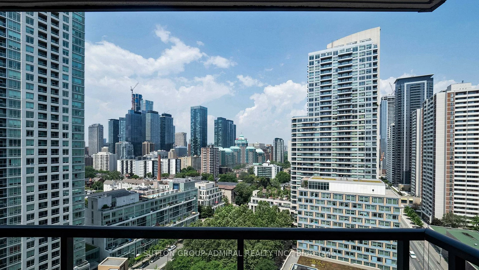 159, Wellesley, Cabbagetown-South St. James Town, Toronto