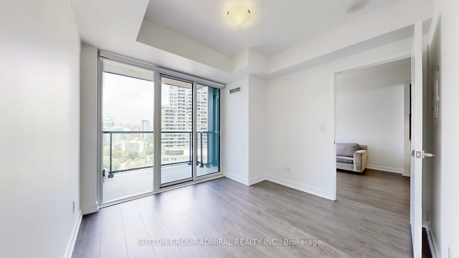 159, Wellesley, Cabbagetown-South St. James Town, Toronto