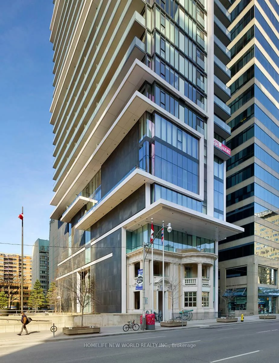 426, University, Kensington-Chinatown, Toronto