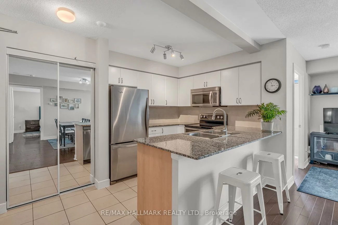 35, Bales, Willowdale East, Toronto