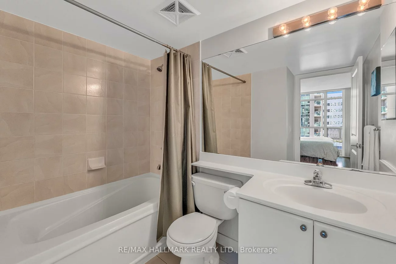 35, Bales, Willowdale East, Toronto