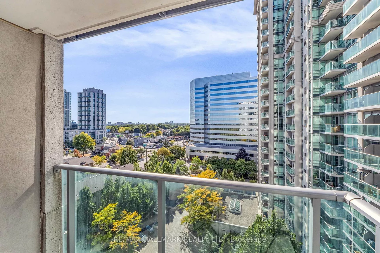 35, Bales, Willowdale East, Toronto