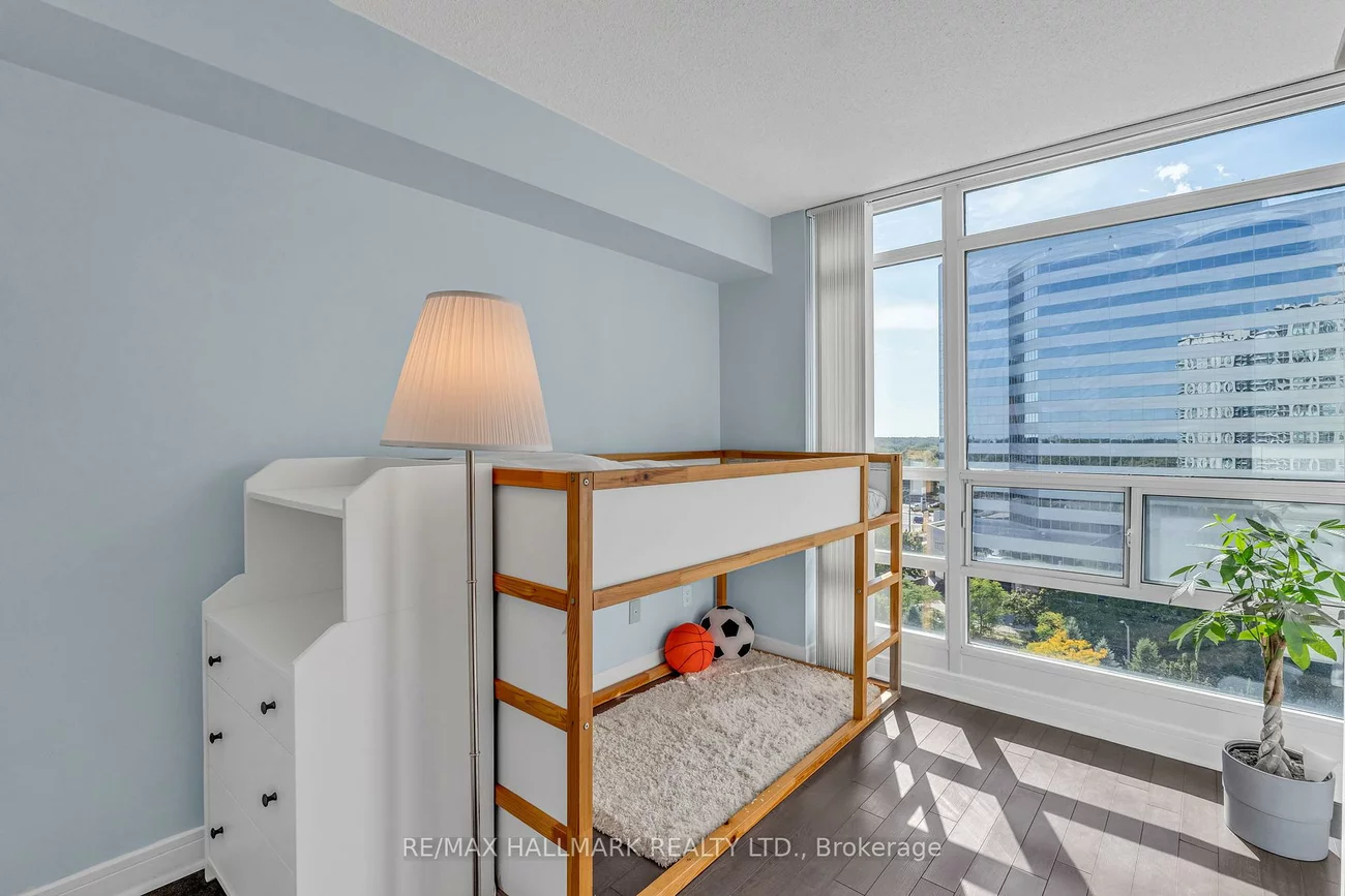 35, Bales, Willowdale East, Toronto