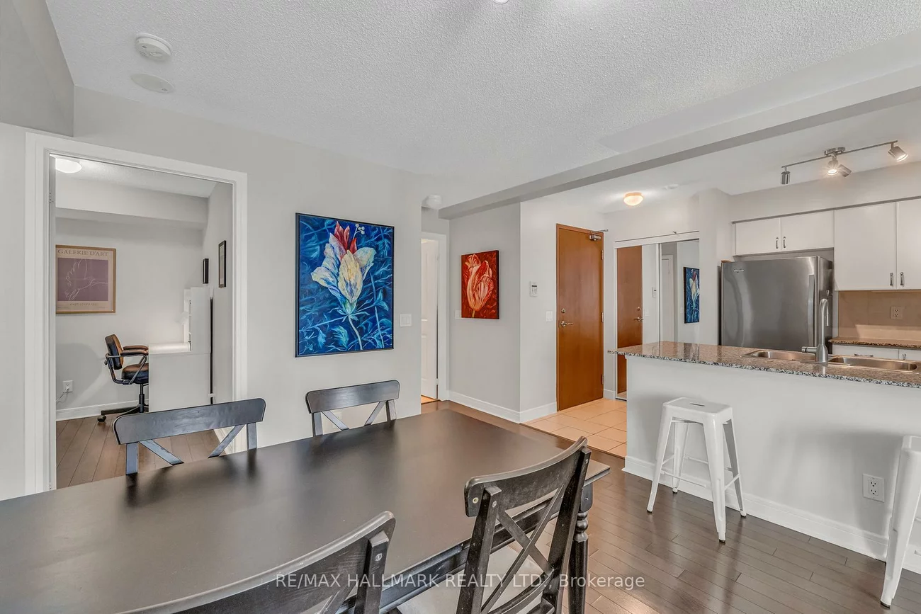 35, Bales, Willowdale East, Toronto