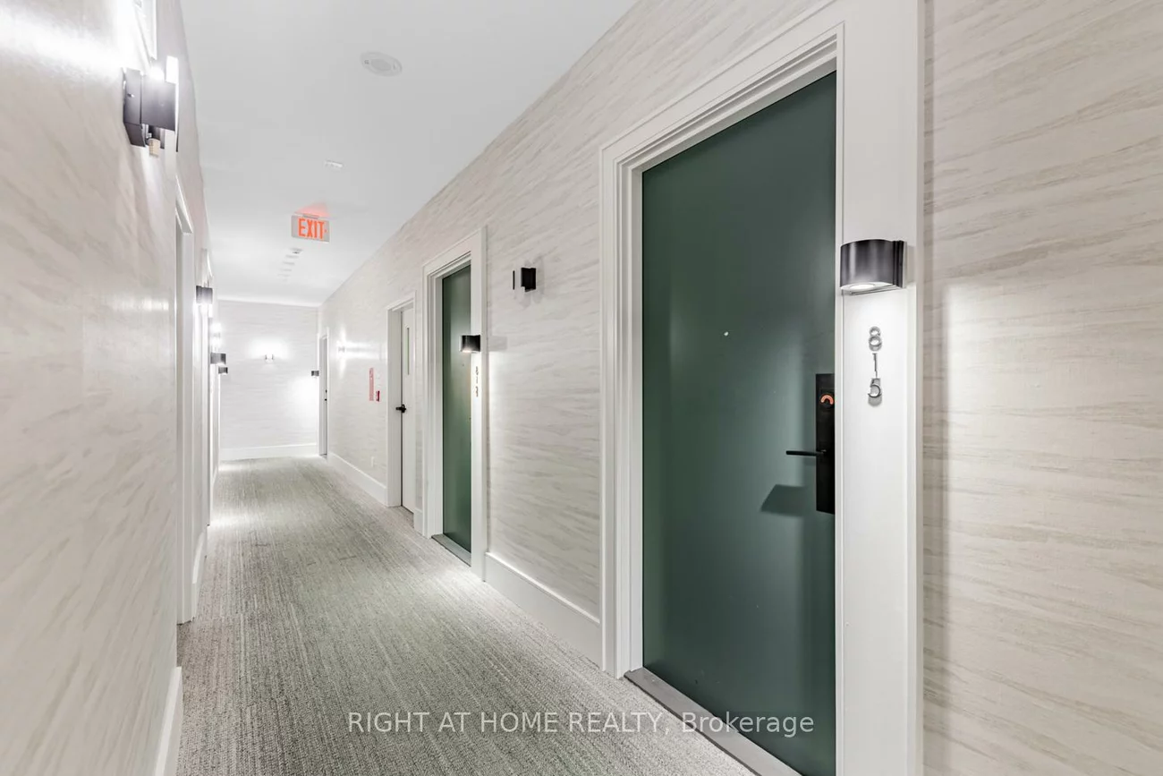 18, Holmes, Willowdale East, Toronto