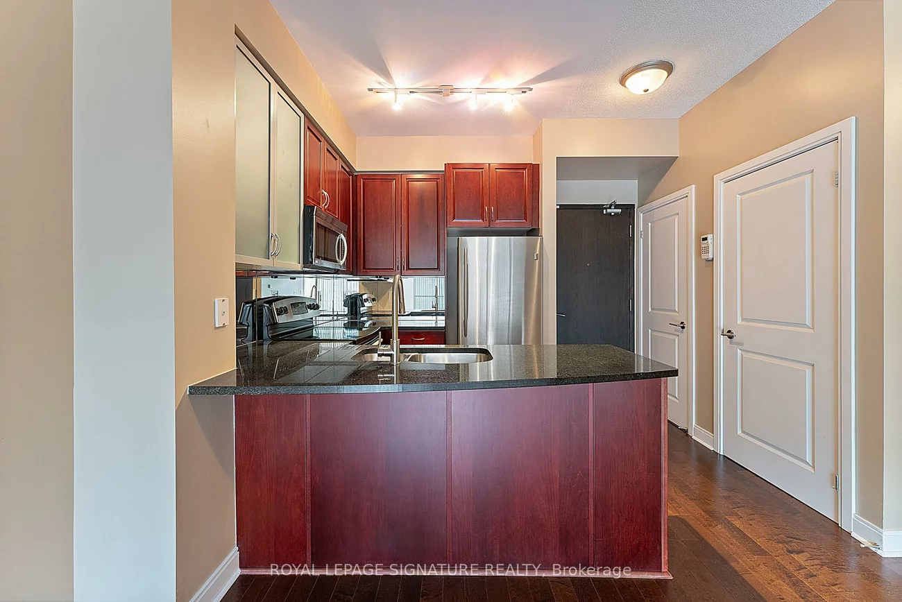 21, Scollard, Annex, Toronto