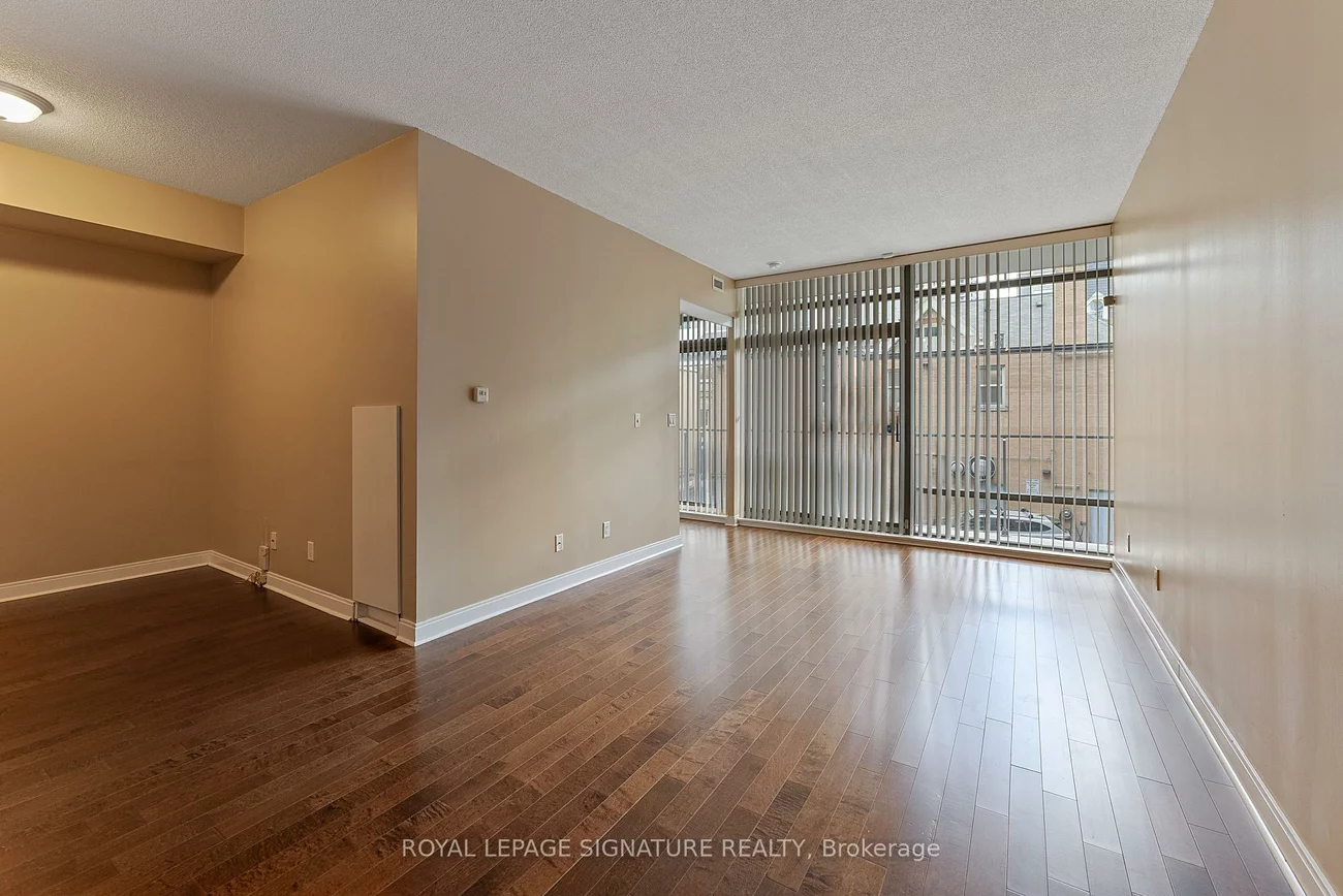 21, Scollard, Annex, Toronto