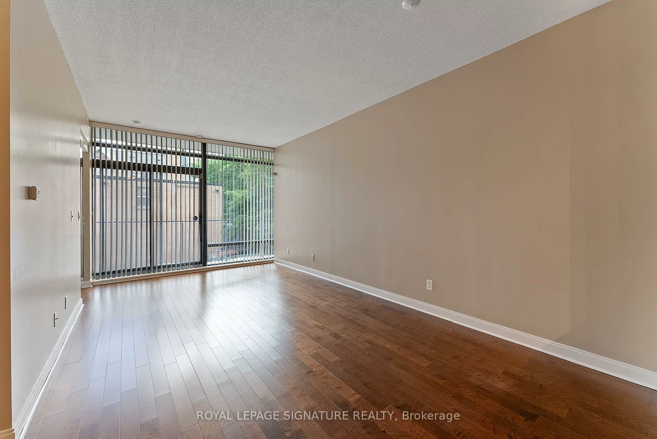 21, Scollard, Annex, Toronto