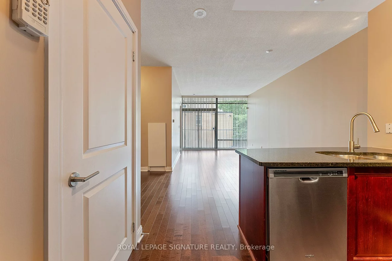 21, Scollard, Annex, Toronto